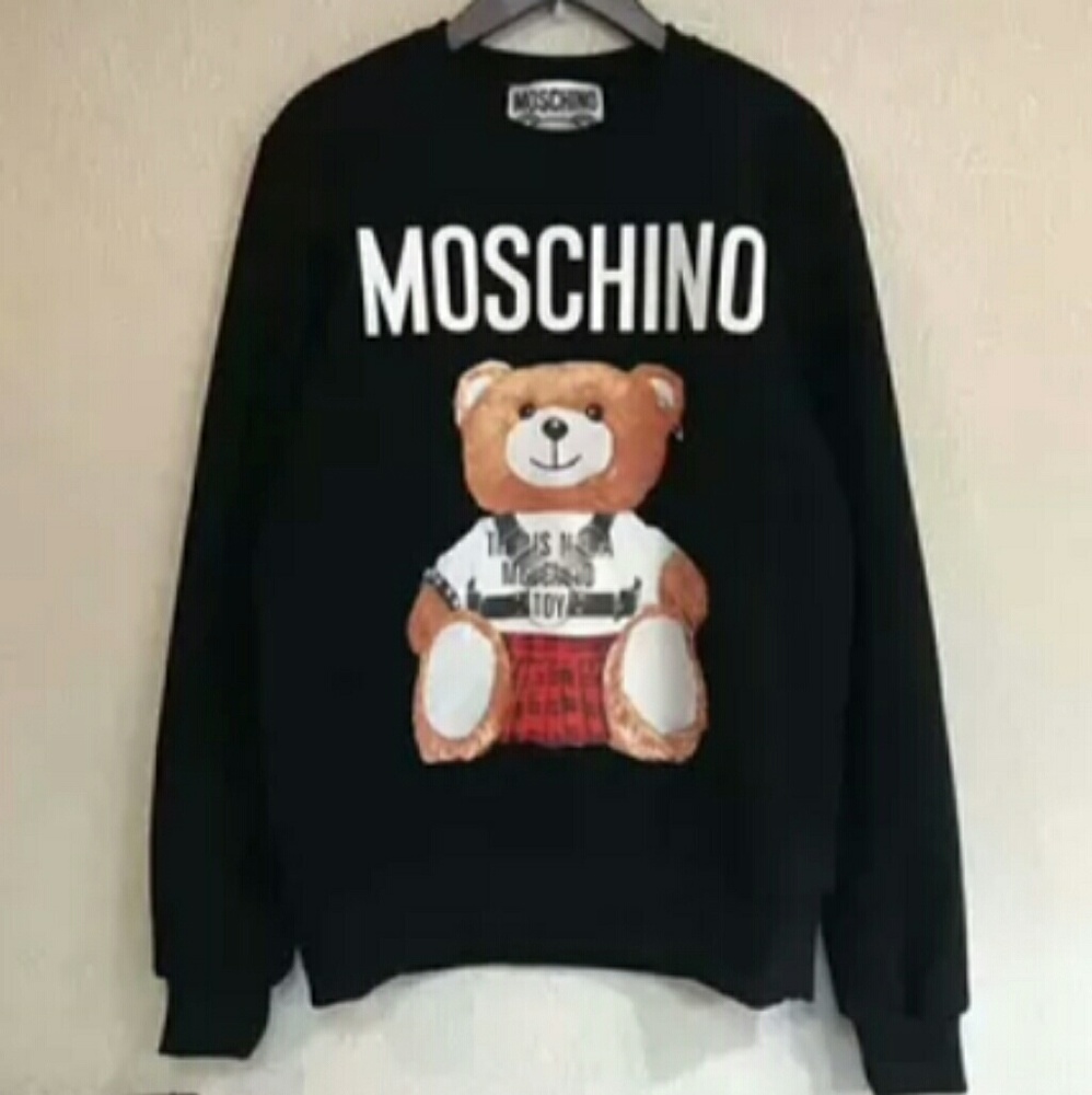 Moschino sweater